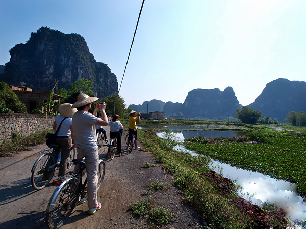 2D1N Trang An – Tuyet Tinh Coc – Mua Cave – Hoa Lu – Bai Dinh (BEST SELLER)
