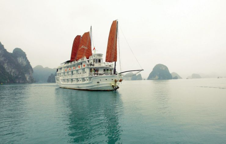 Paloma Cruise Halong