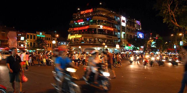 Hanoi Night Lights & Food Tour