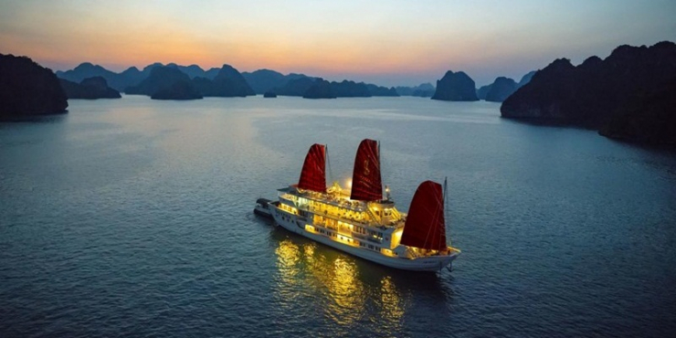 Syrena Cruise Halong