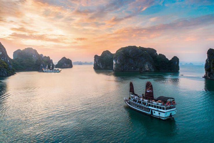 Swan Boutique Cruise